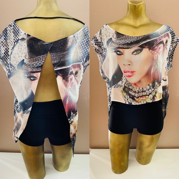 RIHANNA Fabulous NWOT Rhinestone SUBLIMATION Split Back TOP ONE-Size - Picture 10 of 11